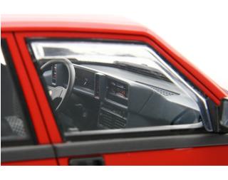 Alfa 75 1.8i Turbo Evoluzione 1987  rot Laudoracing 1:12 Resinemodell (Türen, Motorhaube... nicht zu öffnen!)